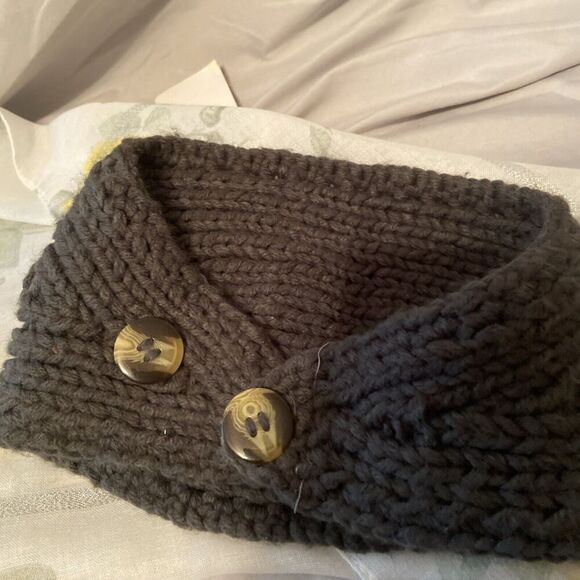 C.C Exclusives Gray Winter Headband with Rosette Flower Rhinestone Button - Picture 3 of 7